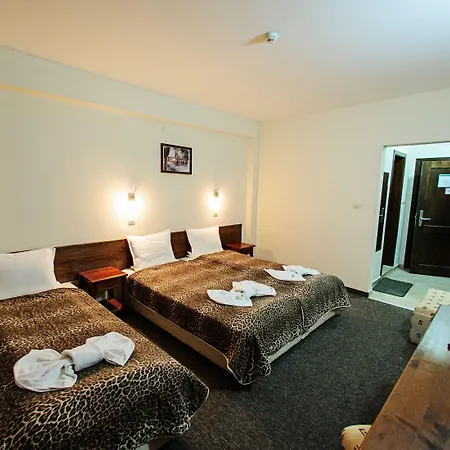 Otel Dumanov 3*
