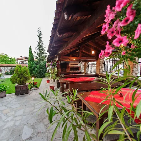 ドゥマノフ ホテル 3*